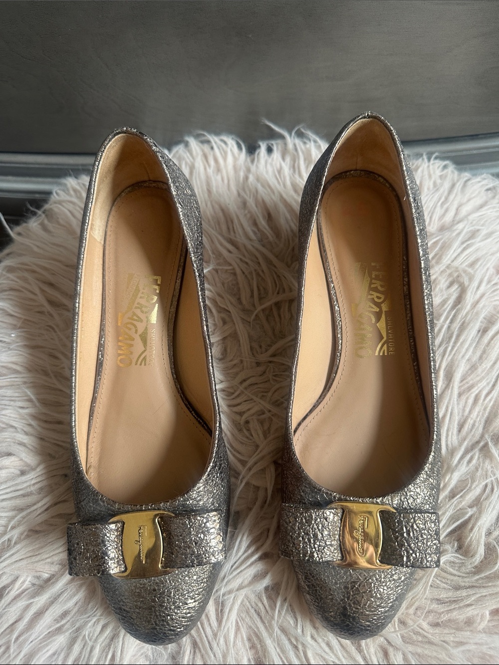 Salvatore Ferragamo Silver Metallic Vara Bow Flats